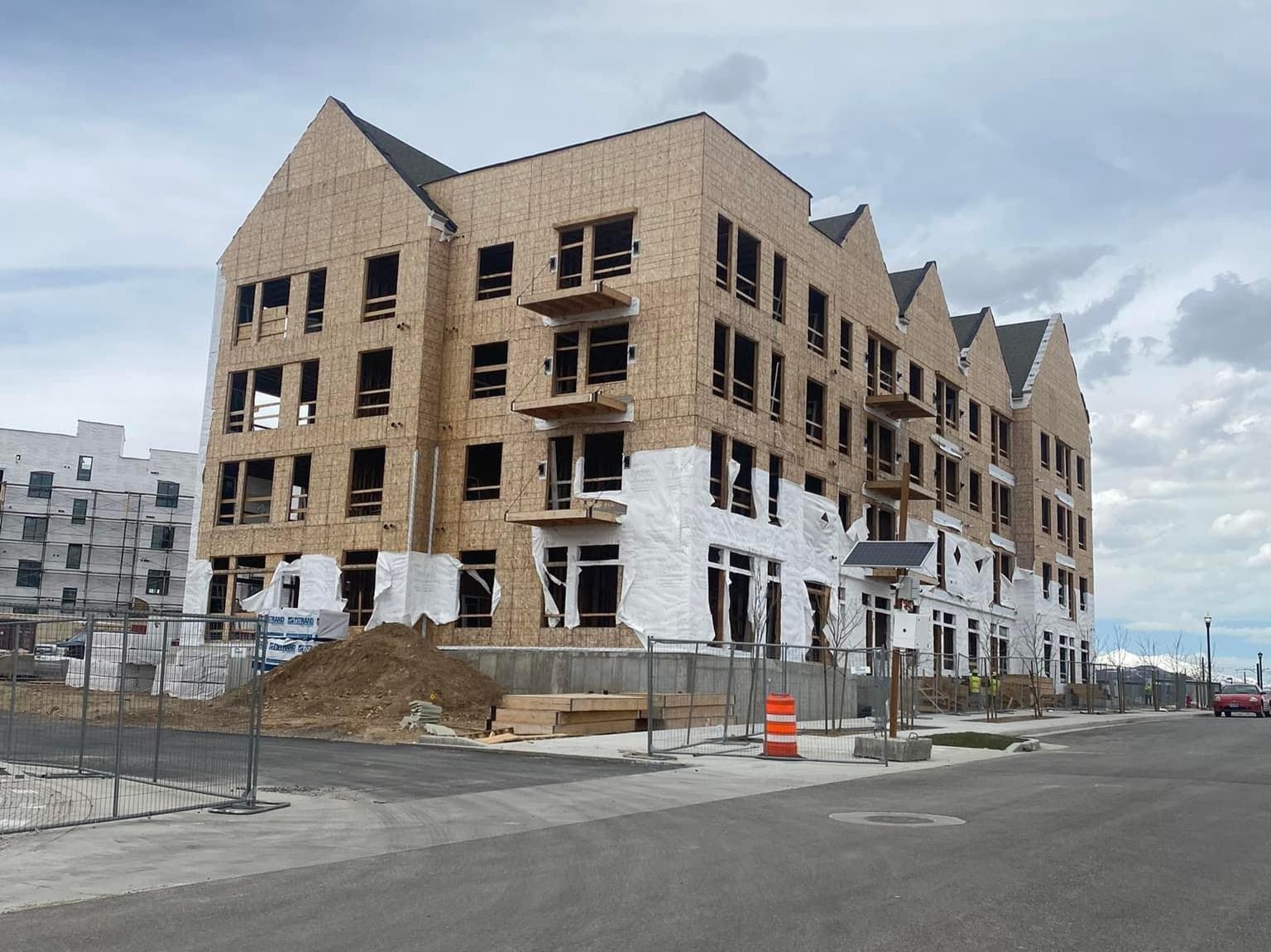 Gustavo's Construction, LLC